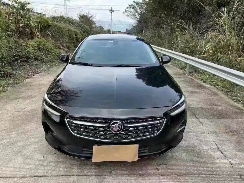 成都22年别克君威1