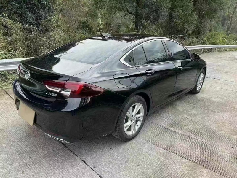 成都22年别克君威3