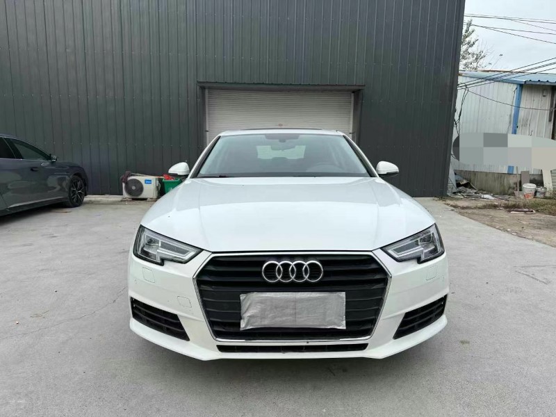 徐州17年奥迪A4L1