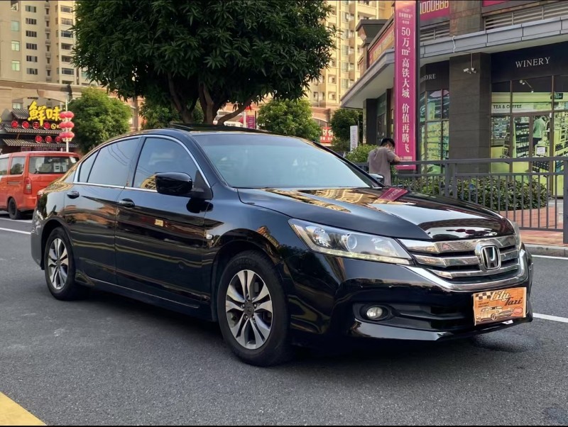 济宁15年本田雅阁3