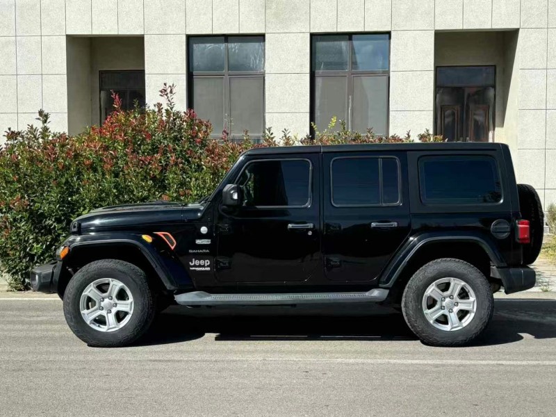 徐州18年Jeep牧馬人4