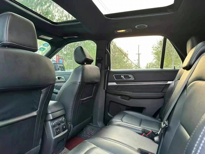 徐州17年福特探险者5