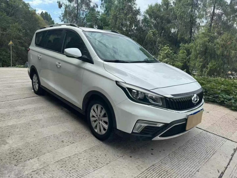 成都19年长安汽车欧尚4