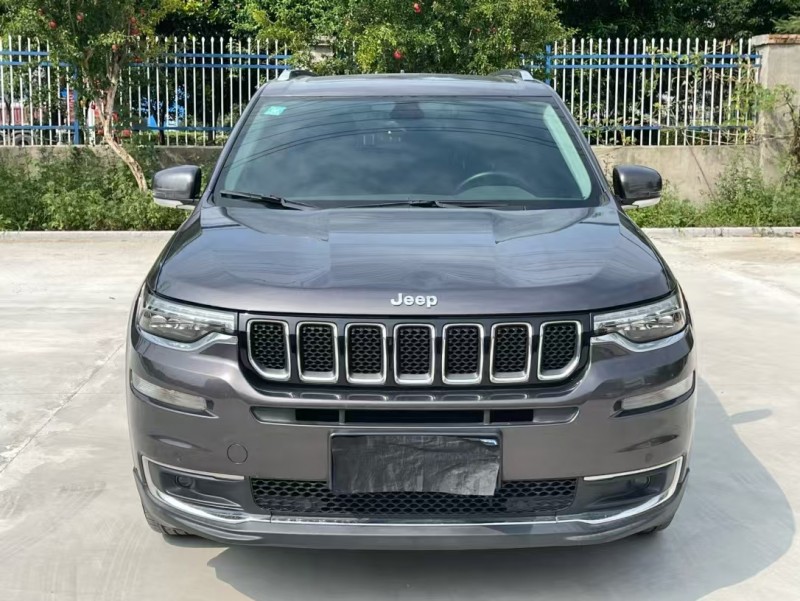 徐州19年Jeep指揮官1