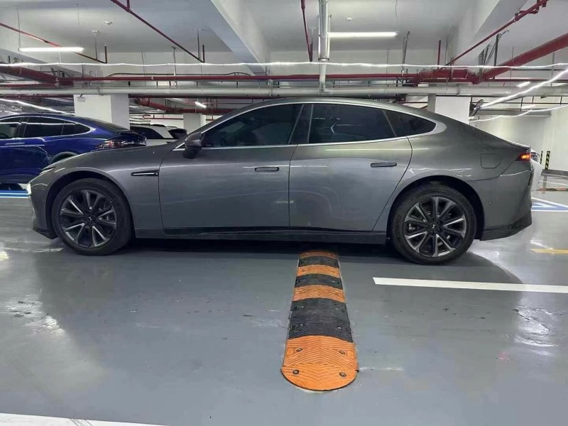 深圳22年小鵬汽車p72