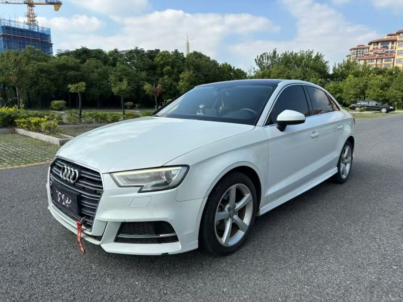 盐城18年奥迪A33