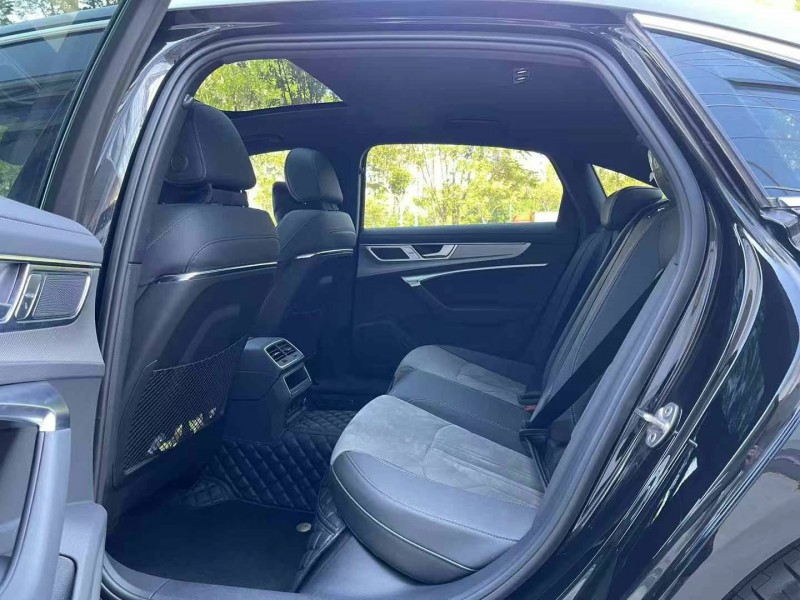 济宁23年奥迪A6L4