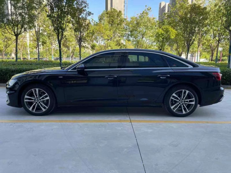 济宁23年奥迪A6L7