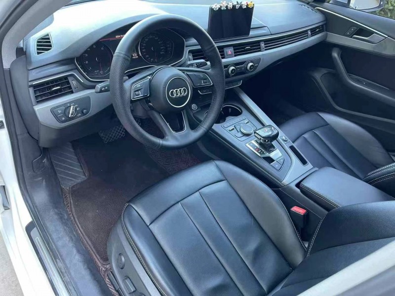 济宁19年奥迪A4L6