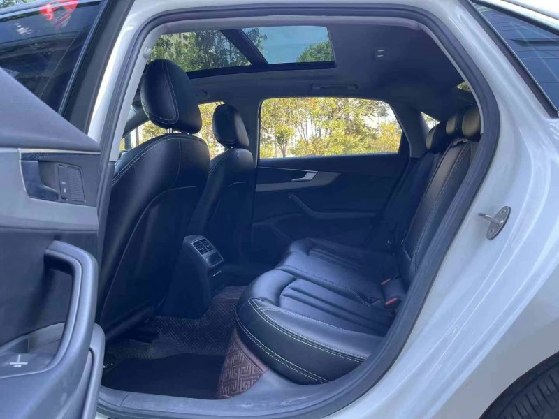 济宁19年奥迪A4L7