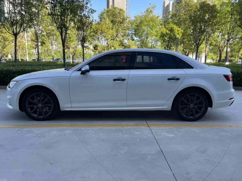 济宁19年奥迪A4L8