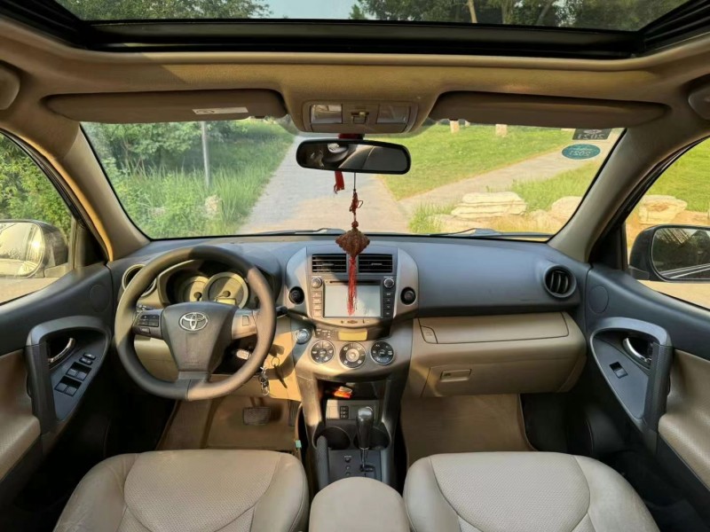 邢台13年丰田RAV45