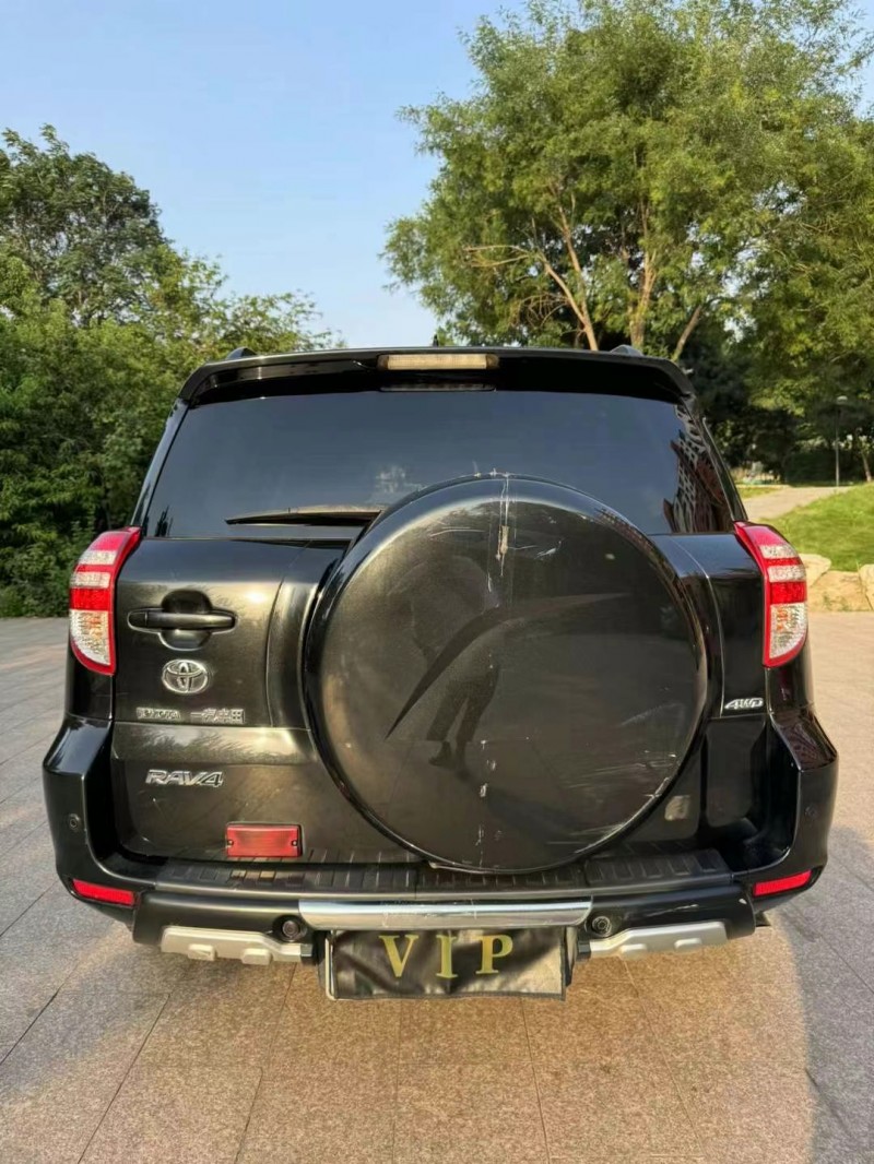邢台13年丰田RAV49