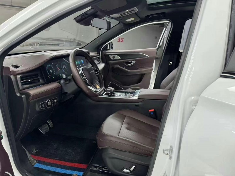 成都22年奇瑞捷途7