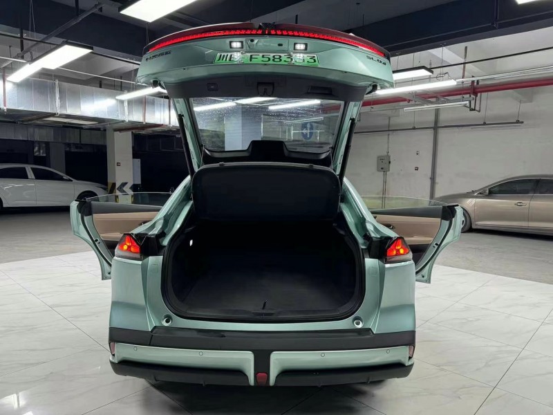 成都23年长安汽车深蓝4