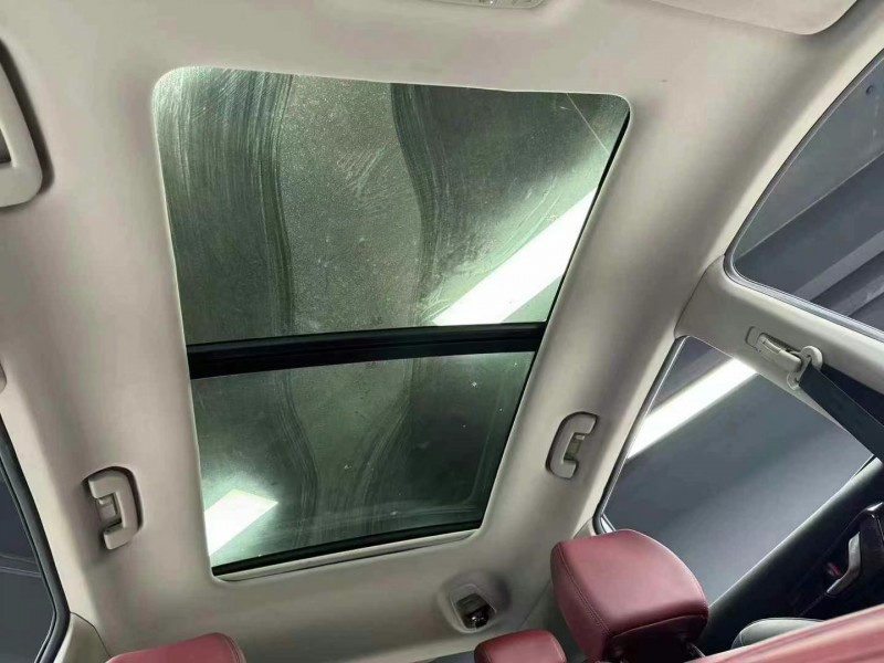 成都22年东风风光6