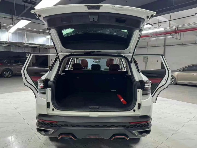 成都22年东风风光7