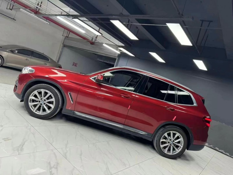 成都19年宝马X33