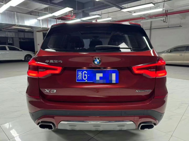 成都19年宝马X38