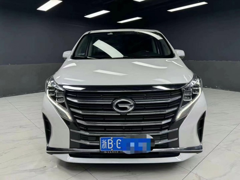 成都23年传祺M81