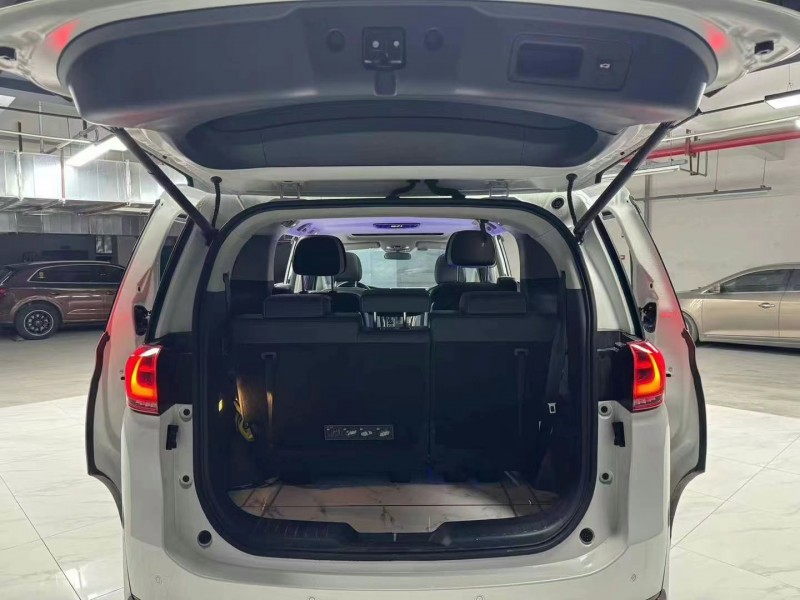 成都23年传祺M85