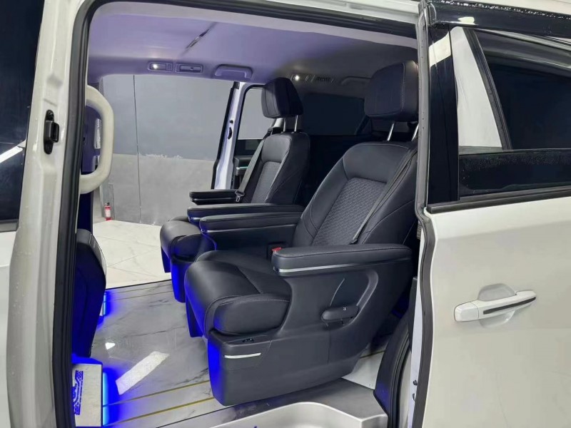 成都23年传祺M88