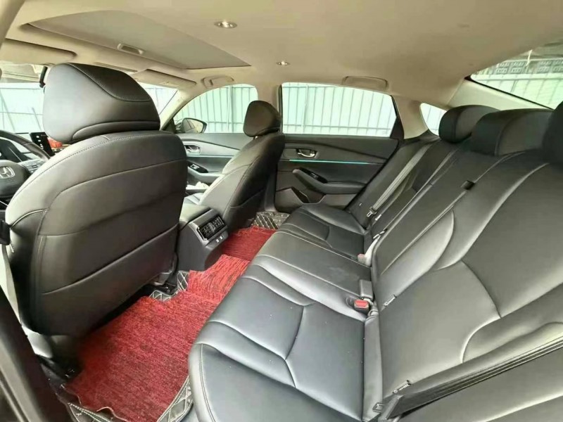 佛山23年本田雅阁8