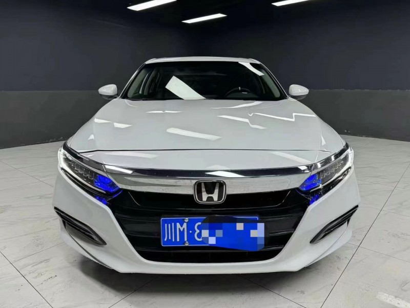 成都22年本田雅阁1