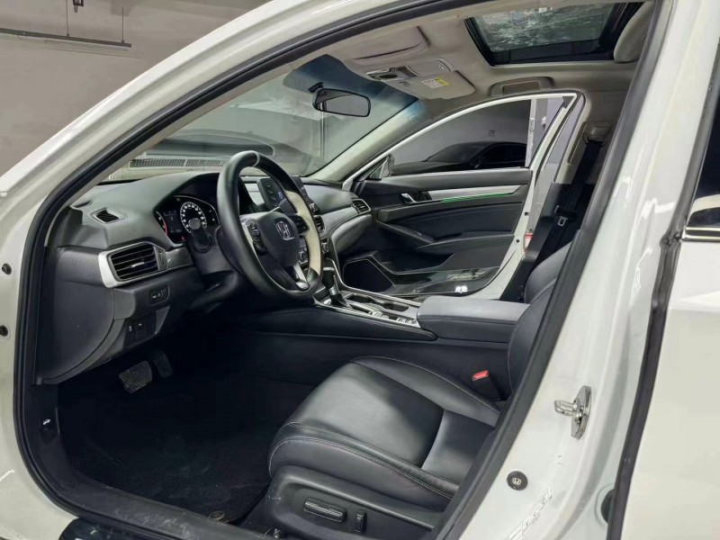 成都22年本田雅阁6