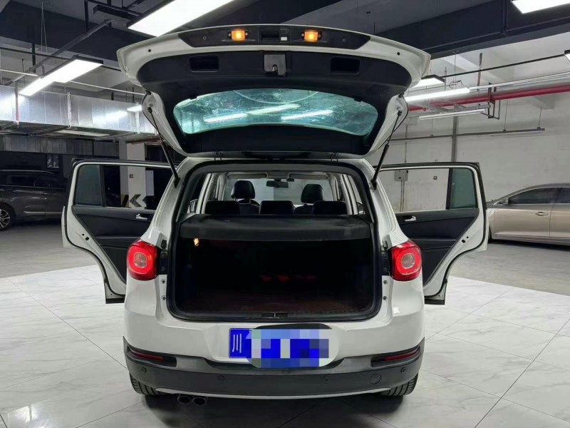 成都12年大众途观7