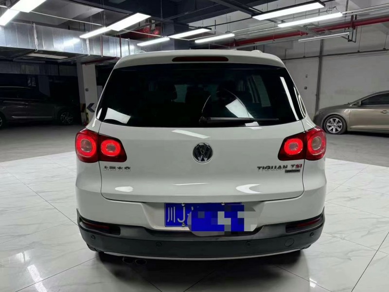 成都12年大众途观9