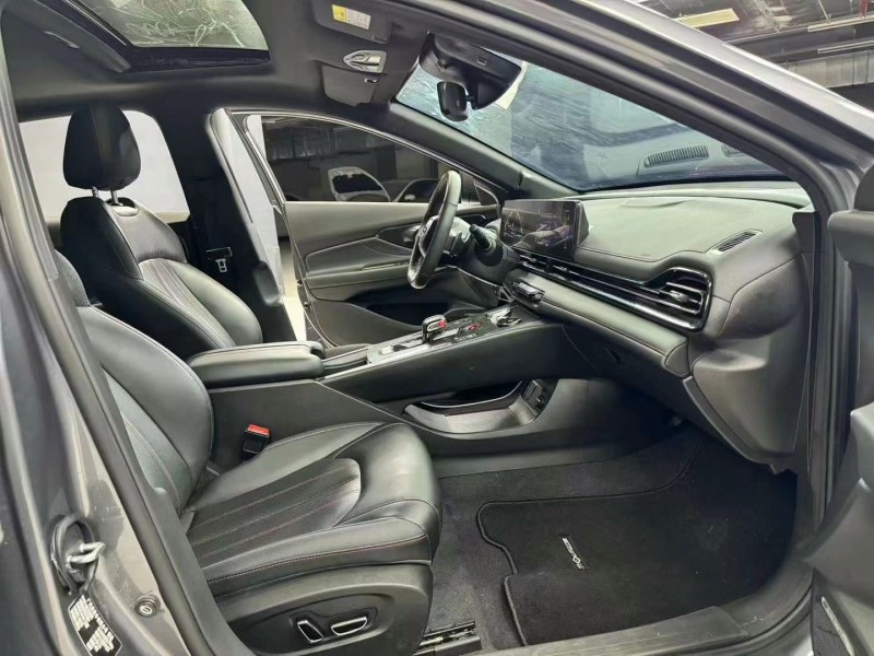 成都24年传祺影豹7