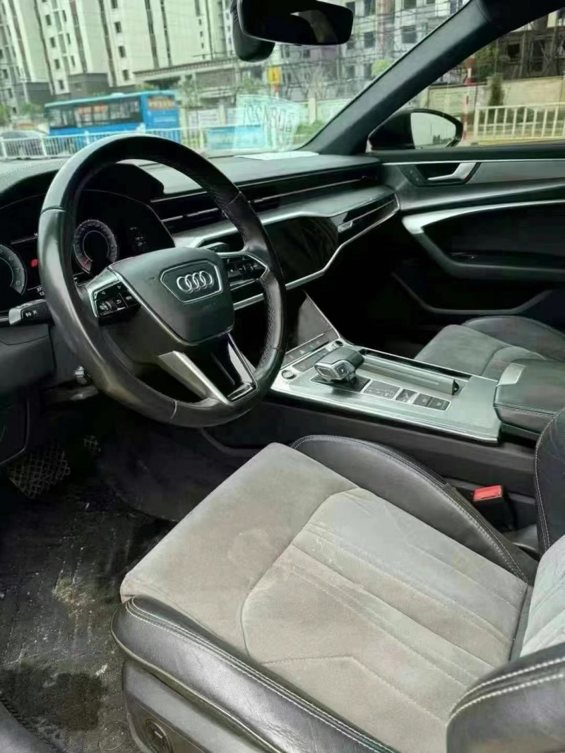 保定21年奥迪A6L9