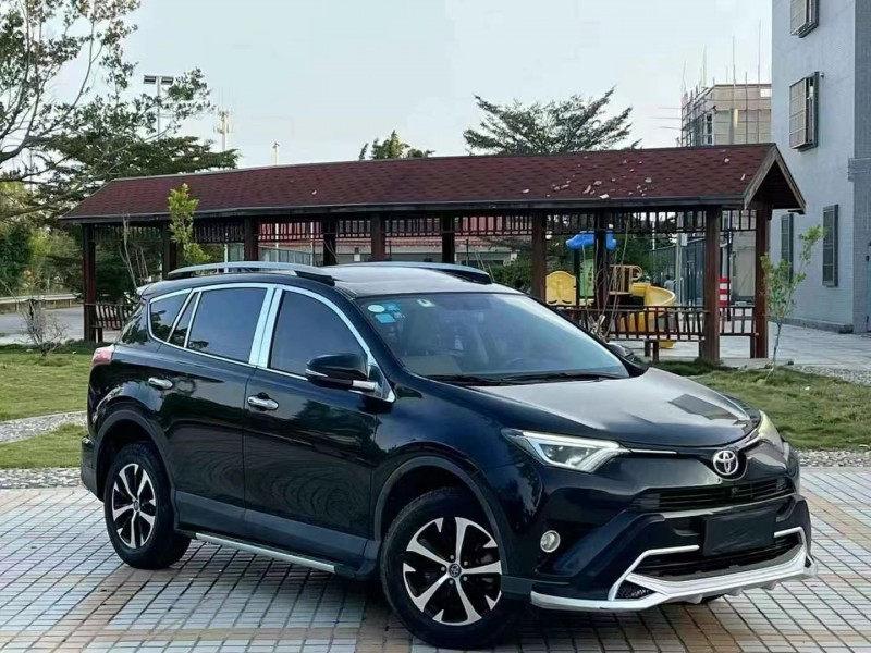 汕頭17年豐田RAV4榮放4