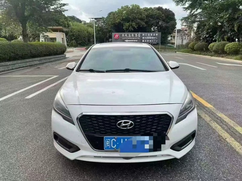 深圳17年现代索纳塔九1