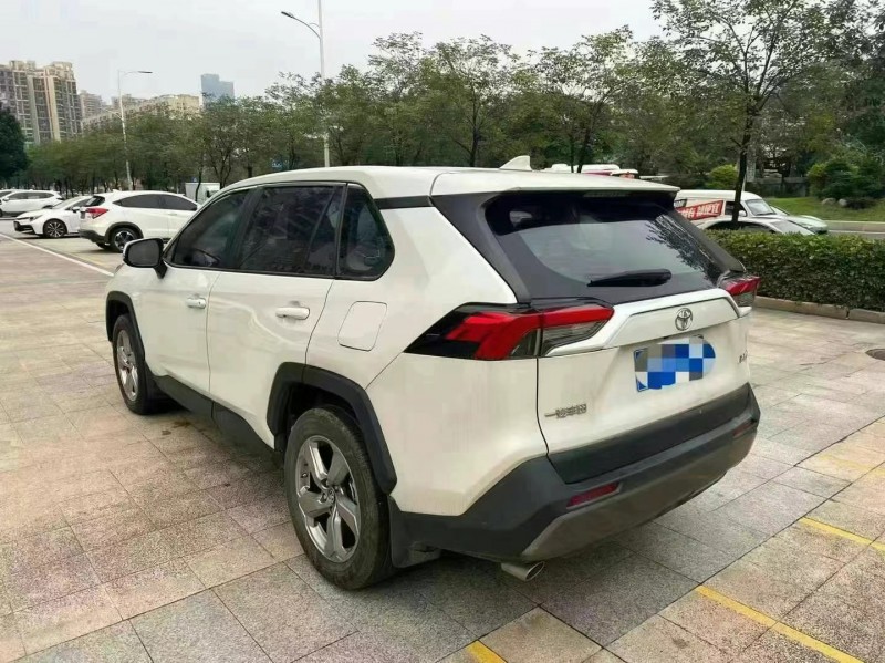 江門22年豐田RAV4榮放4