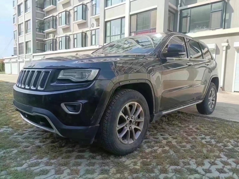 泰安16年Jeep大切諾基9