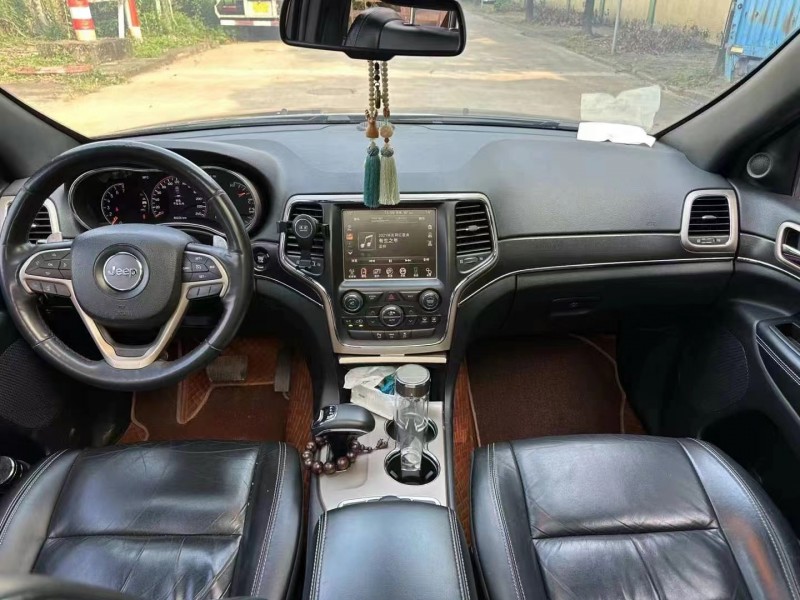 陽江15年Jeep大切諾基5