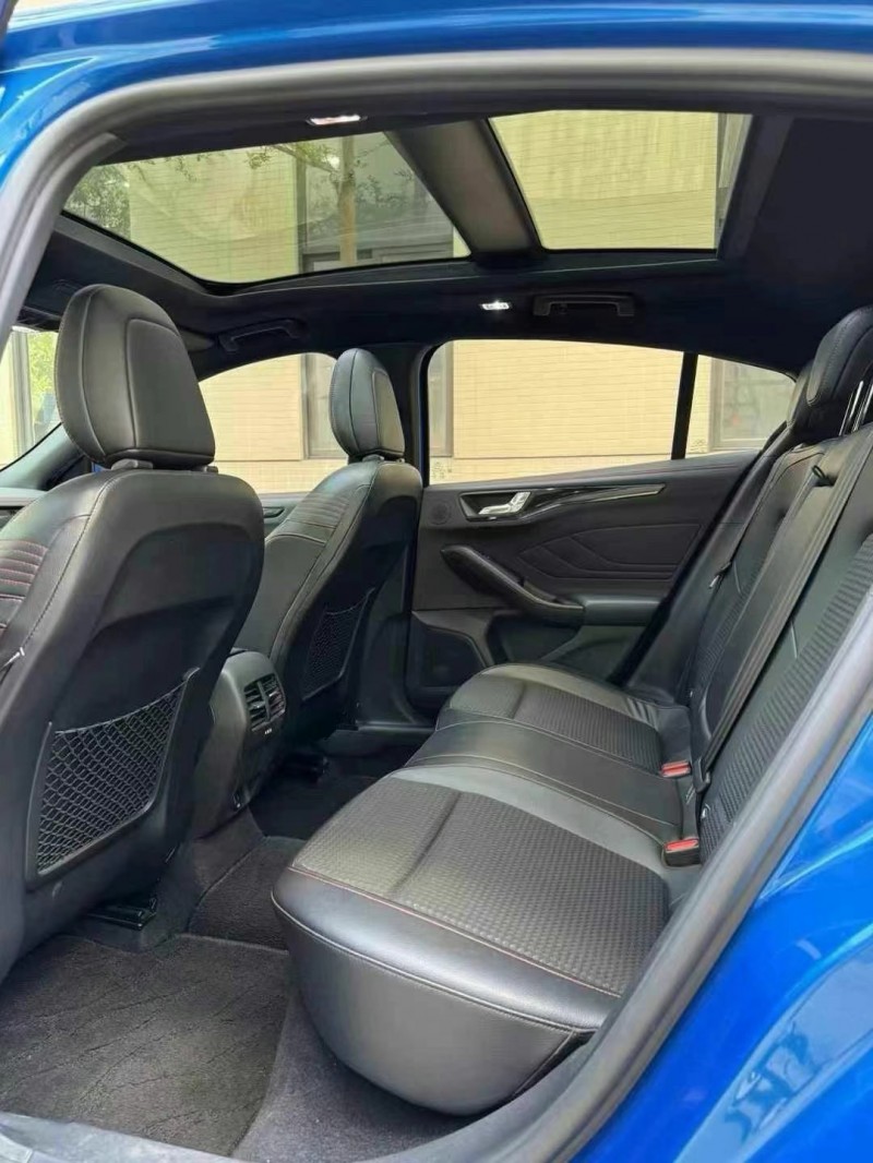 广州21年福特福克斯6