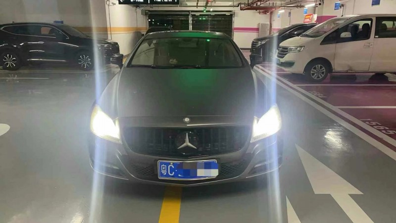 深圳12年奔驰CLS1