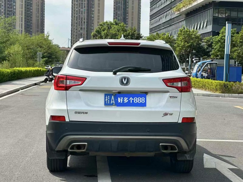东莞18年长安汽车CS759