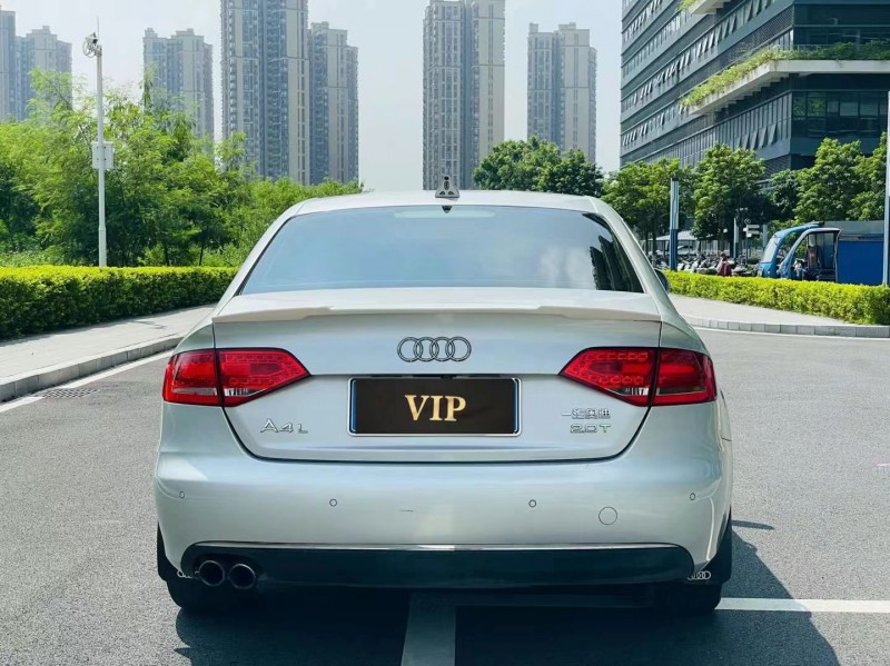 东莞12年奥迪A4L9