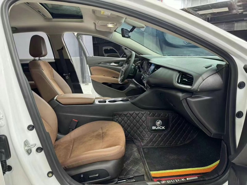 成都22年别克君威3