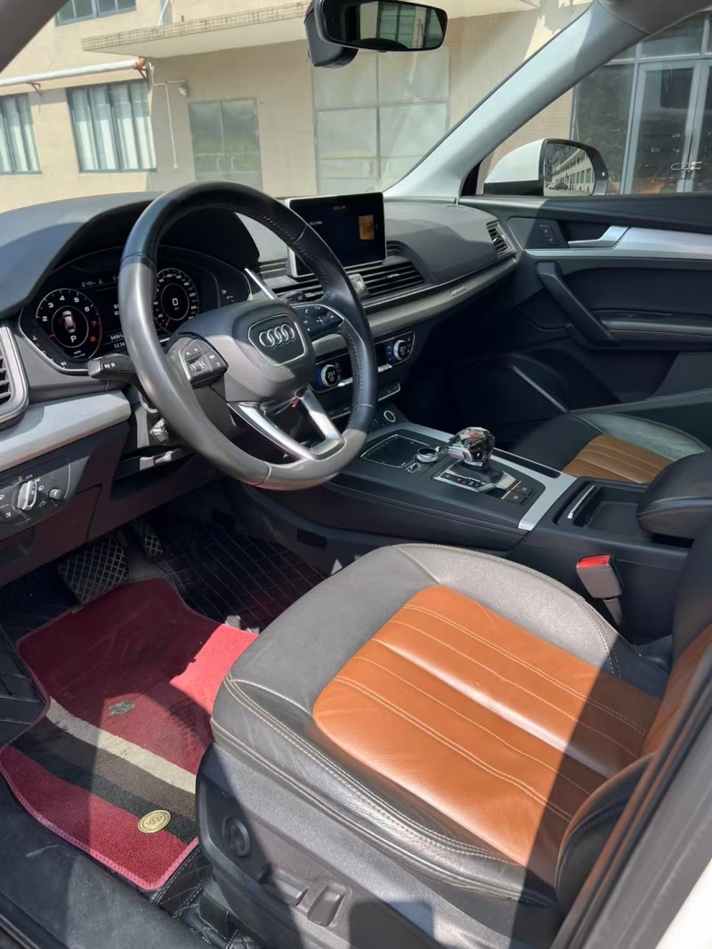 广州20年奥迪Q54