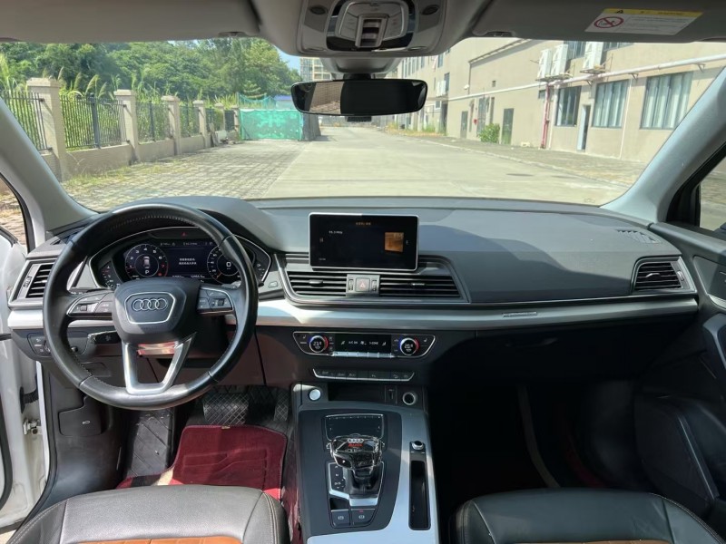 广州20年奥迪Q56