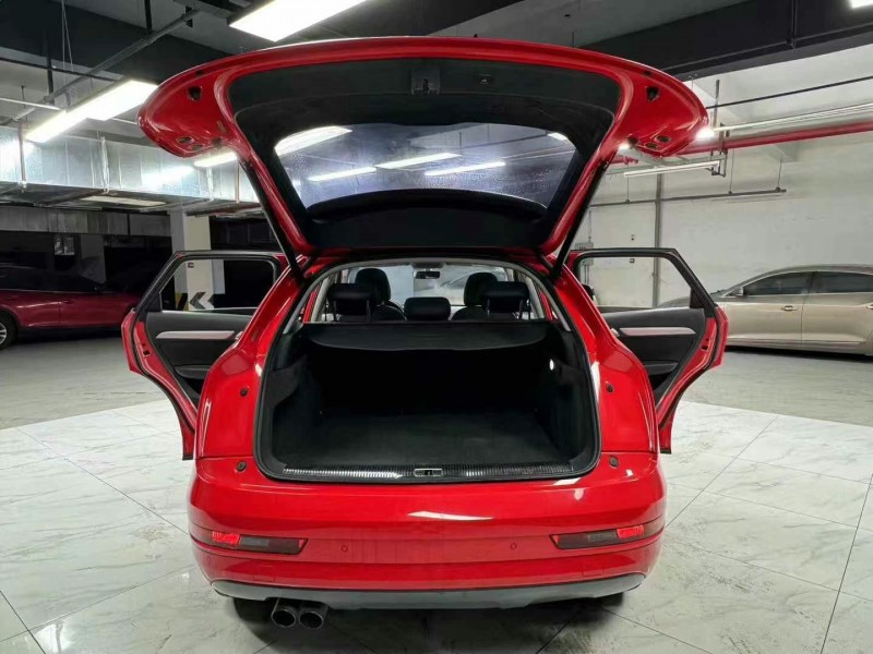 成都16年奥迪Q39