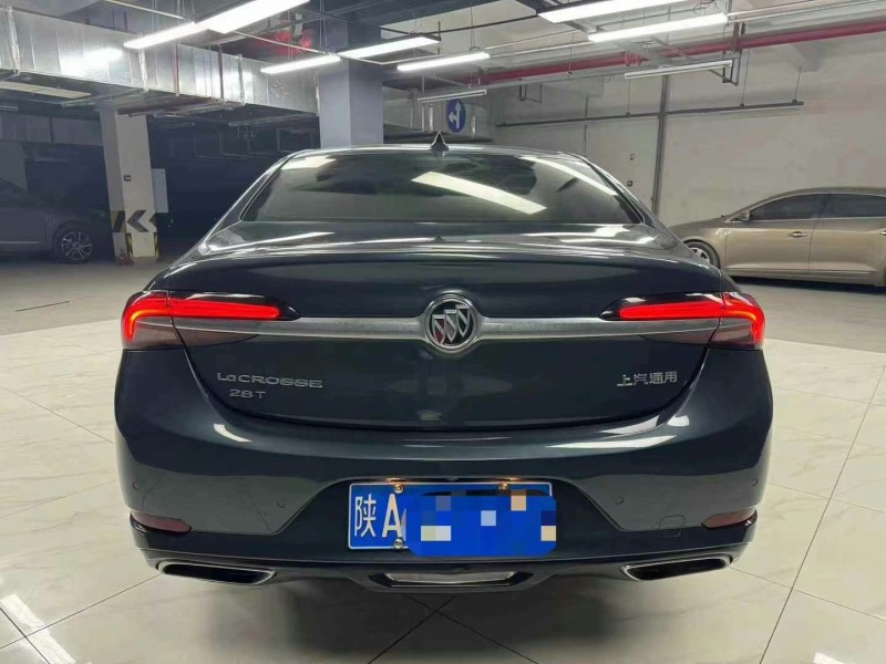 成都20年别克君越5