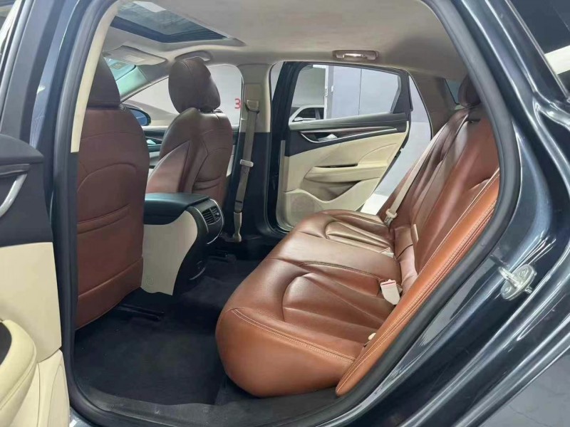 成都20年别克君越9