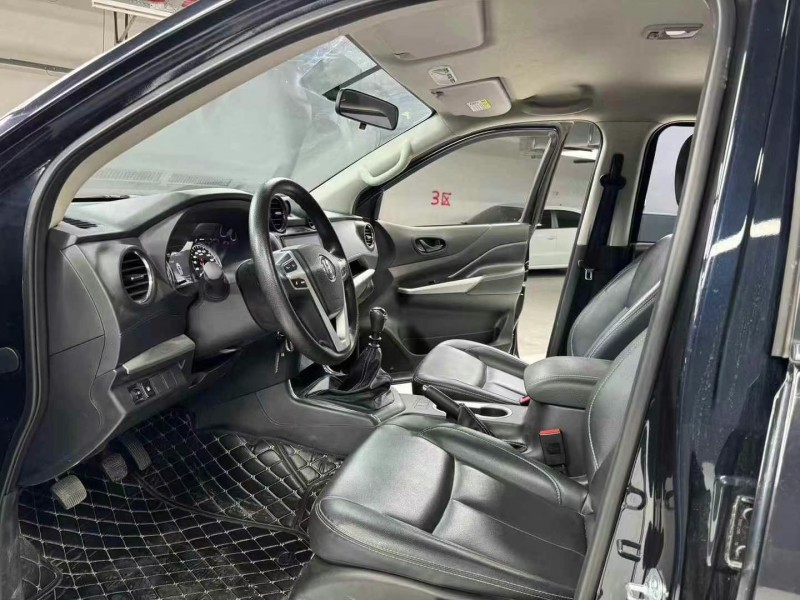 成都21年东风锐骐皮卡8