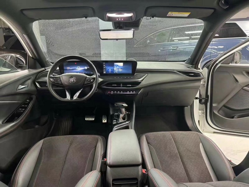 成都23年别克威朗7